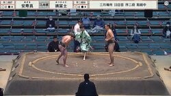 「呼出が客席に?」館内に響いた“美声すぎる”歓声が話題「めっちゃ声が通る」驚きの声