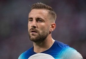 イングランド代表の好成績は間違いなし？　食事中に“うん“をもらったルーク・ショー