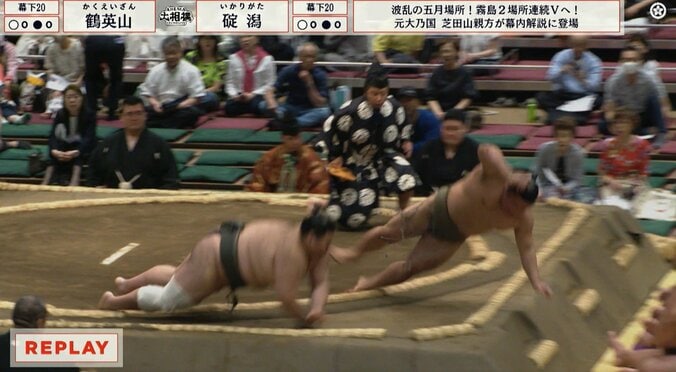 力士が土俵下に頭から落下 あわやの場面を“すごい受け身”で危機回避 驚異の身体能力に「すごい身のこなし」反響 4枚目