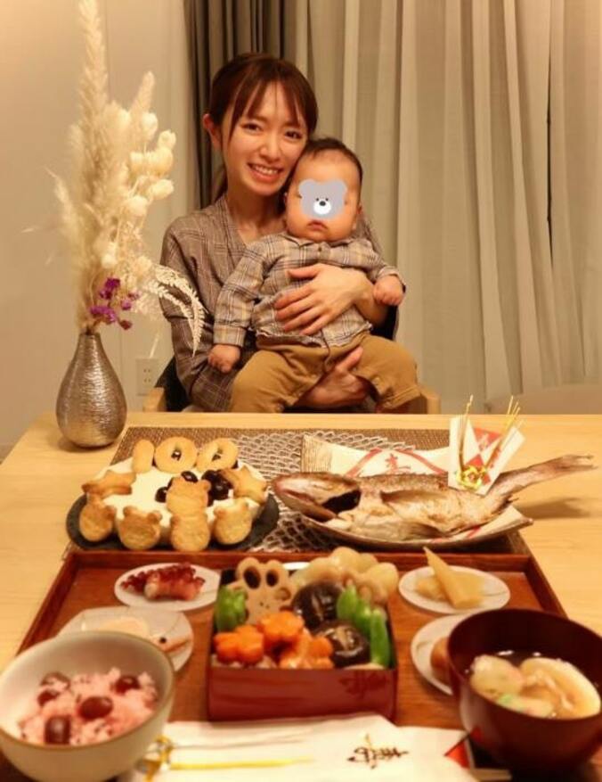  紺野あさ美、要領よく準備できた次男のお食い初め「我が家流にして無理せず」  1枚目