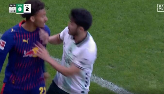 場内騒然！菅原由勢がブチギレ… 相手選手を突き飛ばす！「めっちゃキレてる」遅延行為にヒートアップ→あわや“一触即発”「さすが熱いな」 3枚目