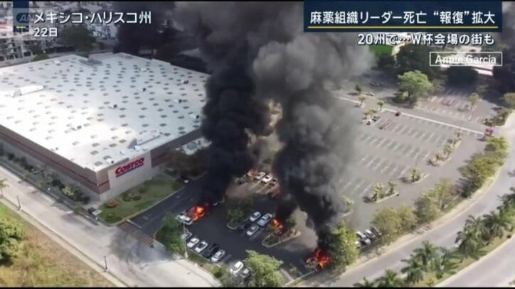 量販店の駐車場