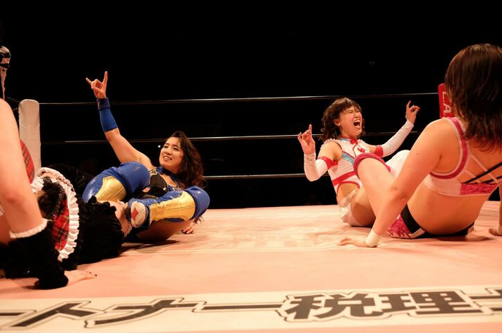 “筋肉アイドル”才木玲佳、山下実優と圧巻の蹴り合い！　「育ててもらった」東京女子でラストマッチ