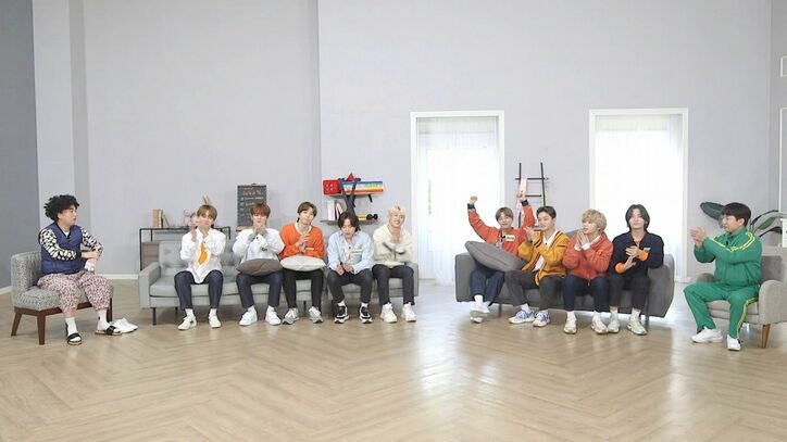 日本デビューが決定したT1419の関係性が浮き彫りに!?メンバーからの密告祭りで初回放送から大盛り上がり『T1419 EDELHOUSE』