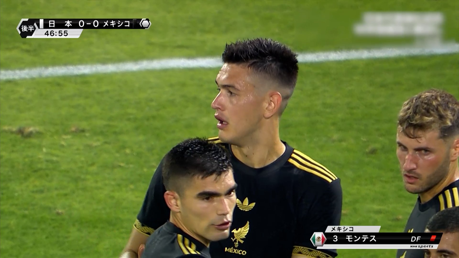 【写真・画像】「なんだ今の…」三笘薫の“天才的クライフターン”に敵地騒然！「うますぎん？」「ジダンじゃん」メキシコFWを翻弄した瞬間　2枚目