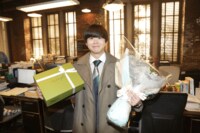 矢本悠馬の結婚を『トレース』の“仲間たち”でサプライズ祝福