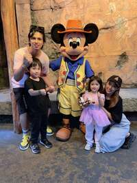 アレクサンダー『のんちゃんよりミッキーが好きになりました‼️この前ぶりのミッキー❤️』