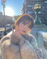 「笑顔にやられた」「待って！かわいすぎる」鈴木愛理の“神々しい”オフショットに絶賛の声