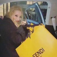 加藤紗里、“フェンディ爆買い”オフ動画を公開し反響「路面店開いたから幸せ」