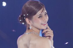 「え、誰？」-22kgで話題・しなこ、イメージ激変のドレス姿を披露「ディズニープリンセスみたい」「これは衝撃」