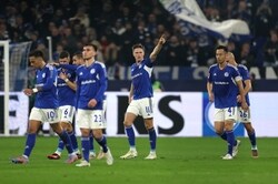 最下位シャルケが8戦ぶり白星！　シュトゥットガルト撃破…吉田、遠藤、原口、伊藤が出場