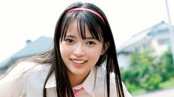「制コレ24」の“可愛い番長”小森香乃、衣装や水着で魅せるグラビア 『週刊ヤングジャンプ』登場