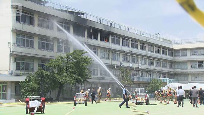 「私服干したのは不適切」保護者説明会で校長謝罪　教師6時出勤に疑問の声 1枚目