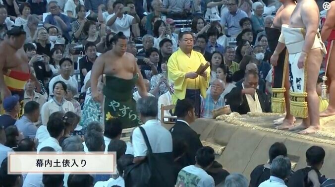 メッセージ性が強い翔猿の化粧まわし