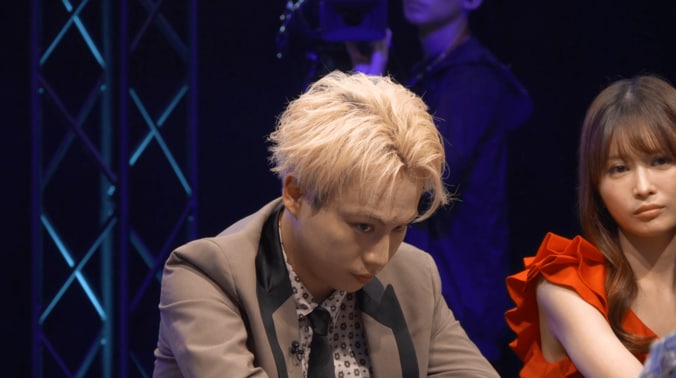 【映像】美女ポーカープロも釘付け…横原のクールな表情