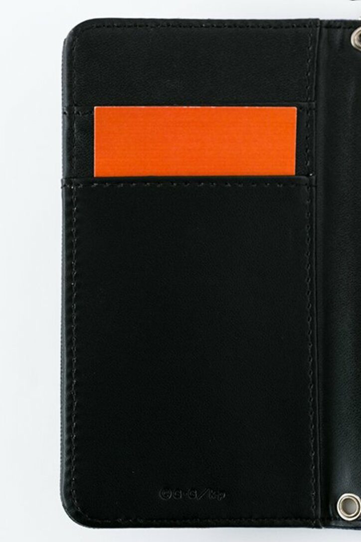 アニメ『K RETURN OF KINGS』伏見猿比古と八田美咲イメージのコラボアイテムが登場！　冬パンプスが普段使いにぴったり