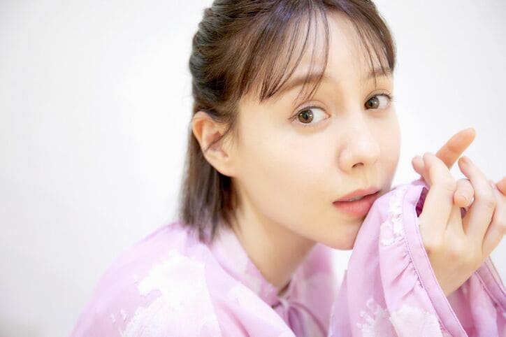 トリンドル玲奈、浅香航大とのキスは「愛おしい時間でした」『私たち結婚しました』出演を振り返る