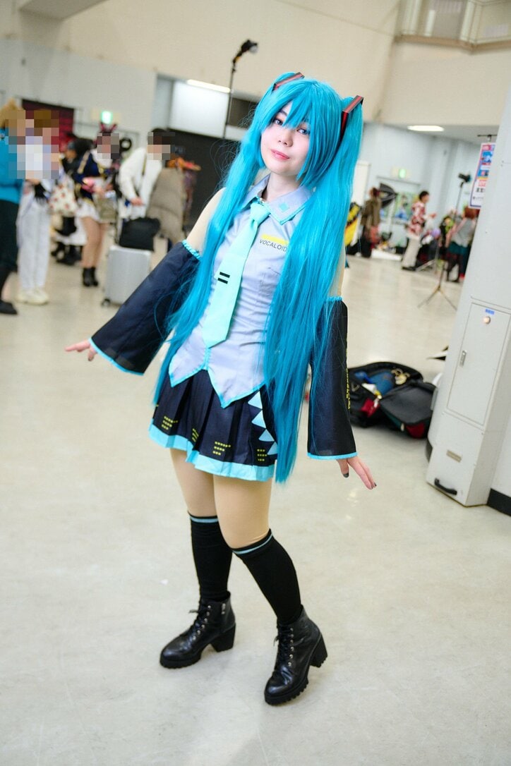 [Photos/Images] "I'm Considering Research on Cosplay." A University Student Cosplayer Expresses Hatsune Miku 2nd
