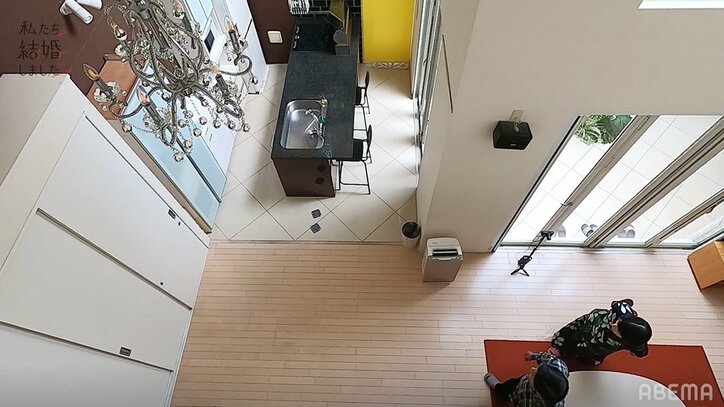 野村周平、“妻”さとうほなみと新居へ！自然なボディタッチにスタジオも興奮！『私たち結婚しました』第1話