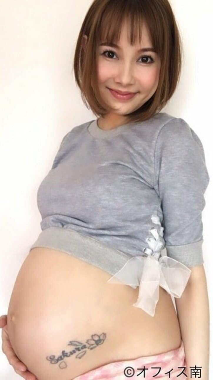 上原さくら、第1子の妊娠報告＆マタニティフォト披露「おめでとう」「美しい」の声