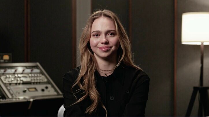 残酷すぎる脱落発表…「多くの面で実力不足」「もっと時間が必要」HYBE米オーディション、初の脱落者2名に涙