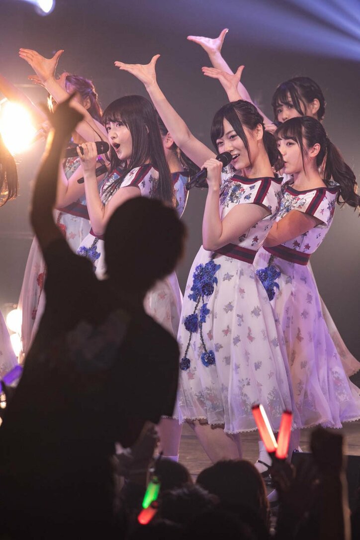 乃木坂46・3期生、”元気過ぎる”学生イベントに登場 大トリ務め10曲披露