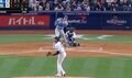 どこ投げてんだよ! フリーマンを「ナメすぎ」 失投を“爆速着弾”… 相手投手が呆然&フリーズ「そりゃ打つだろ」「MVP!」