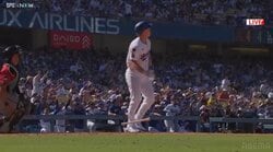 ドジャース劇的サヨナラ勝ちの裏で…相手外野手の“高速帰宅”リアクションが話題…誰よりも早くホームラン“確信”「なんちゅう試合や」