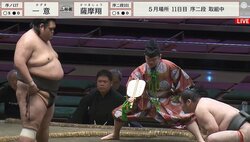 たった2発で…“ラスボス感半端ない”23歳規格外力士が「化け物で草」秒殺劇に度肝「強すぎw」「重戦車」「相手にならないw」