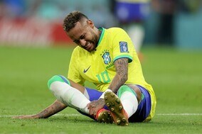 ブラジル代表に大打撃！セルビア戦で負傷したネイマールとダニーロがGS残り２試合欠場へ。現地メディア報じる