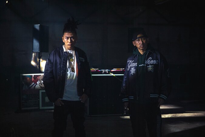 追悼、TOKONA-X。 DJ RYOW「WHO ARE U? 2022 feat. ¥ellow Bucks」本日配信！ シリーズ初制作となるMVも今夜公開！ 2枚目