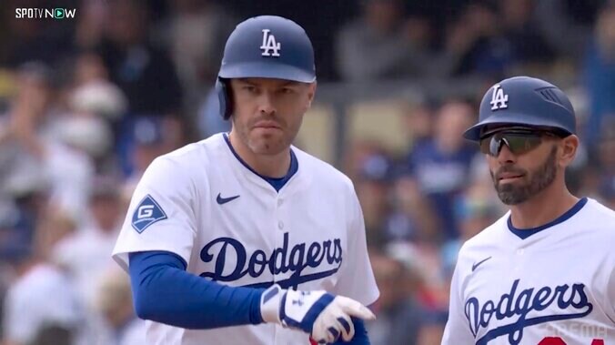 【写真・画像】「あんな速度初めて見た」大谷翔平、矢のような爆速ヒットに相手投手が“口あんぐり” 打った瞬間振り向き呆然…ファンも驚き　1枚目