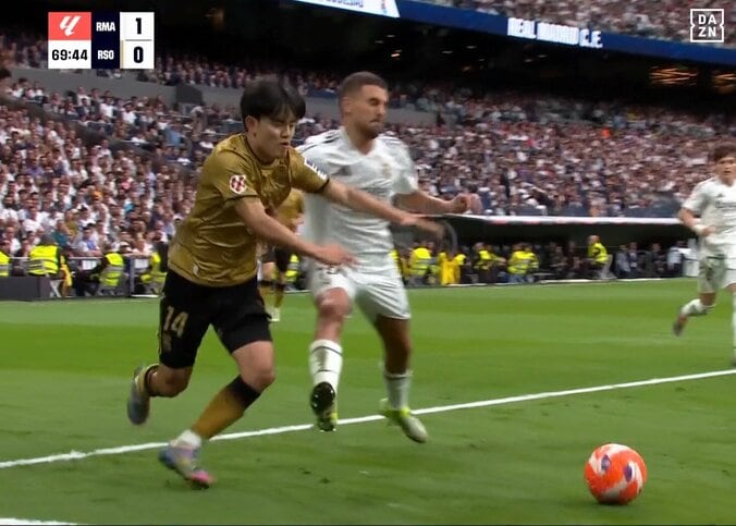 【写真・画像】「メッシやん！？」久保建英、“急加速ドリブル”でレアル・マドリードMFをぶち抜く「それ突破するか」「うますぎる」ラ・リーガ最終節で魅せた瞬間　1枚目