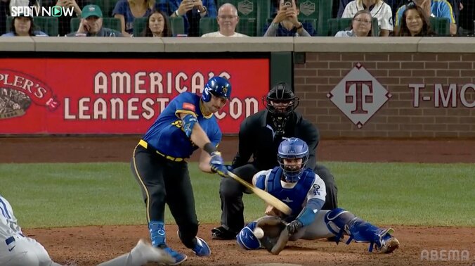 佐々木朗希の「エゲつない」変化球に“60発男”のバットが止まらない！ 97cm落ちたスプリットに米驚き「こんなの反則」 4枚目