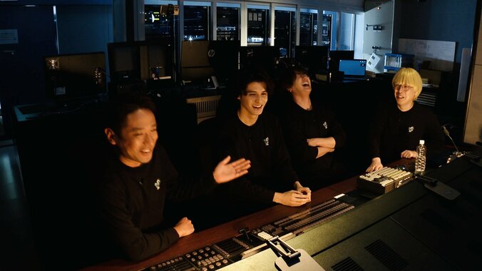 【写真・画像】真っ暗なテレビ局で芸人とアイドルが監禁!?２人を救出すべく、新感覚「リアル脱出ゲーム」に挑戦！　1枚目