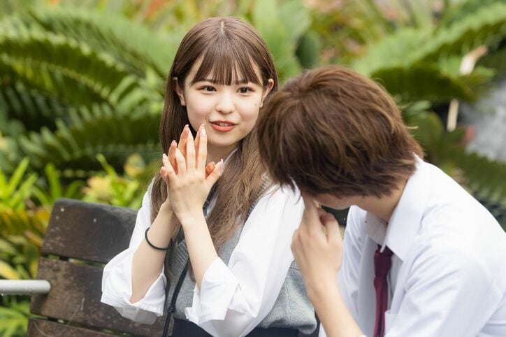 モテモテ高3女子りょうか、気になる男子と距離が縮まるも他の男子をすすめられ困惑…暗雲漂う展開に『今日好き』卒業編2023第2話