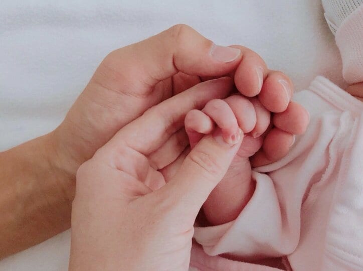 丸高愛実、第1子女児の出産を報告「愛情いっぱい大切に育てていきます」