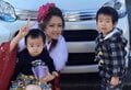 15歳で妊娠・4児の母となった女性、マチアプで出会った48歳夫を公開し「かっこいい」の声