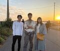 「画面が美し過ぎる」「最高」竹内涼真、夕日をバックに撮影した飯豊まりえ＆笠松将との3ショット公開