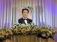 デヴィ夫人『梁 好信さん お別れ会』