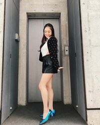 谷まりあ、美脚際立つショートパンツ姿を披露！「天使すぎ」「可愛すぎて燃えてきた」と絶賛の声！