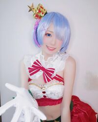 「リゼロ」レムのサンタ風コスプレに人気コスプレイヤー・Yuki亭が挑戦 世界各国から絶賛の声