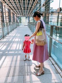 友利新『娘と2人』