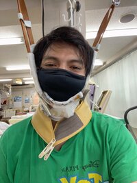 アレクサンダー『首に注射』