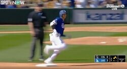 「変態スピード！」「速すぎるだろ」大谷翔平が一気にギアチェンジ→爆速“神走塁”を炸裂する瞬間　全力疾走だったらランニングホームラン級