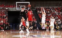 八村塁が“残り1.5秒”で韓国翻弄！劇的ブザービーターを原修太が絶賛「決め切る力が素晴らしい」