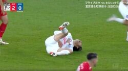 ヤバすぎる… 町野修斗、予想外のアクシデント「これは泣く」相手選手の“強烈キック”が胸に直撃した瞬間「大丈夫か」