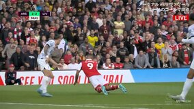 “ヒジ一撃”の衝撃KO 「ドクター！早く！」選手大慌てのラフプレーにスタジアム騒然 「ジェズス大丈夫か？」「格闘技やん」心配の声