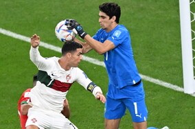 C・ロナウドの渾身ショットもストップ！ モロッコ守護神ボノの好守連発にファン絶賛「止めすぎ」「ハイパーです」【W杯】