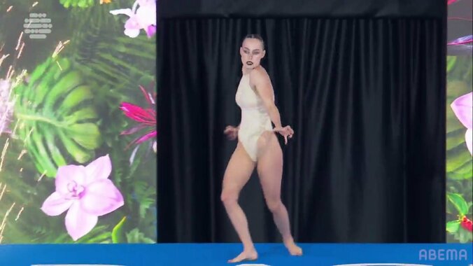 没入感すごい...まるで“ホラー”な独特演技に「息をのむというのはこういうこと」アーティスティックな“ミイラ劇場”に解説者感嘆 3枚目